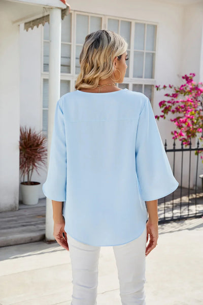 Cara - Bluse med V-Hals
