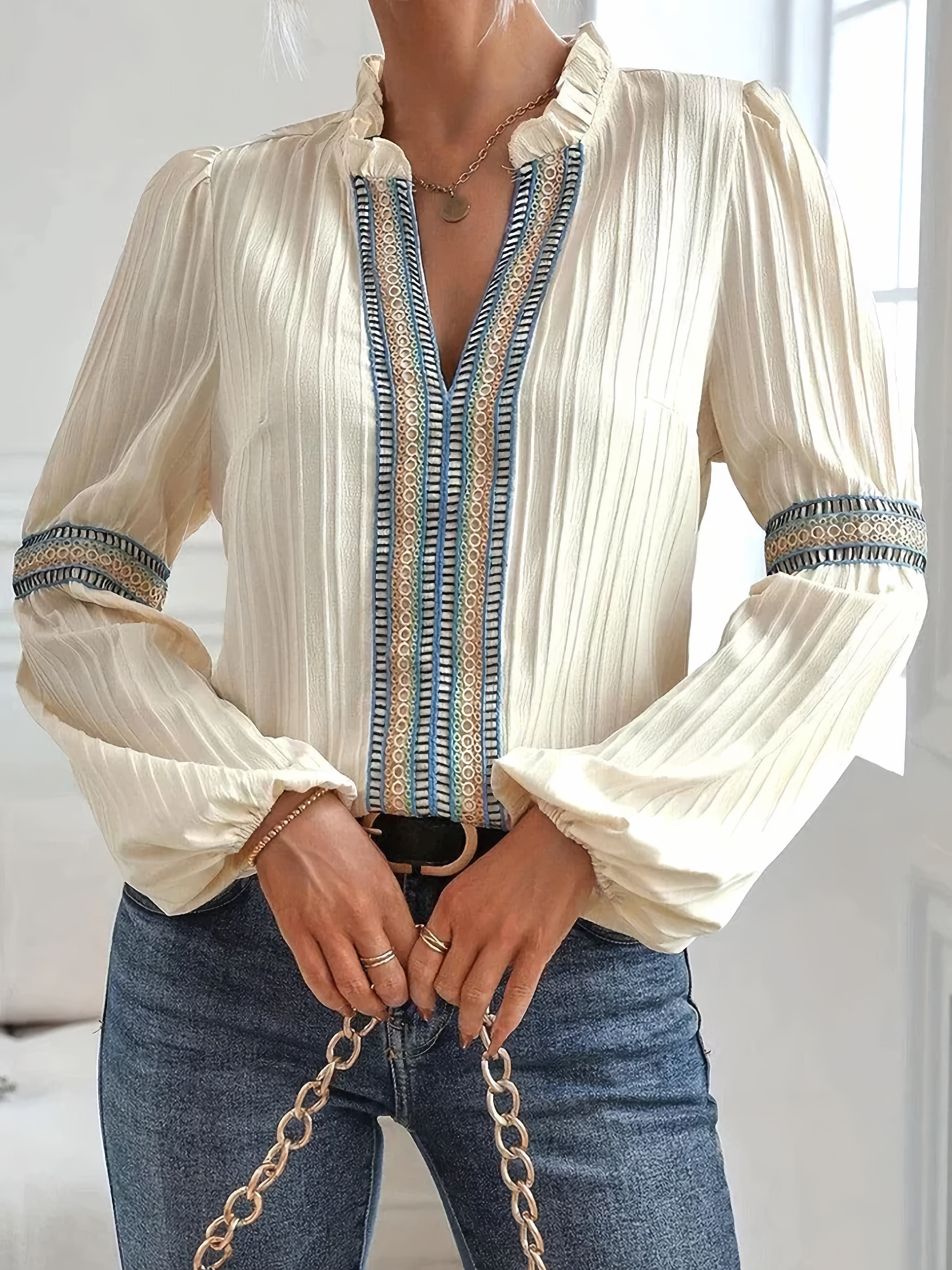 Valerie - Fantastisk Bluse med V-Hals