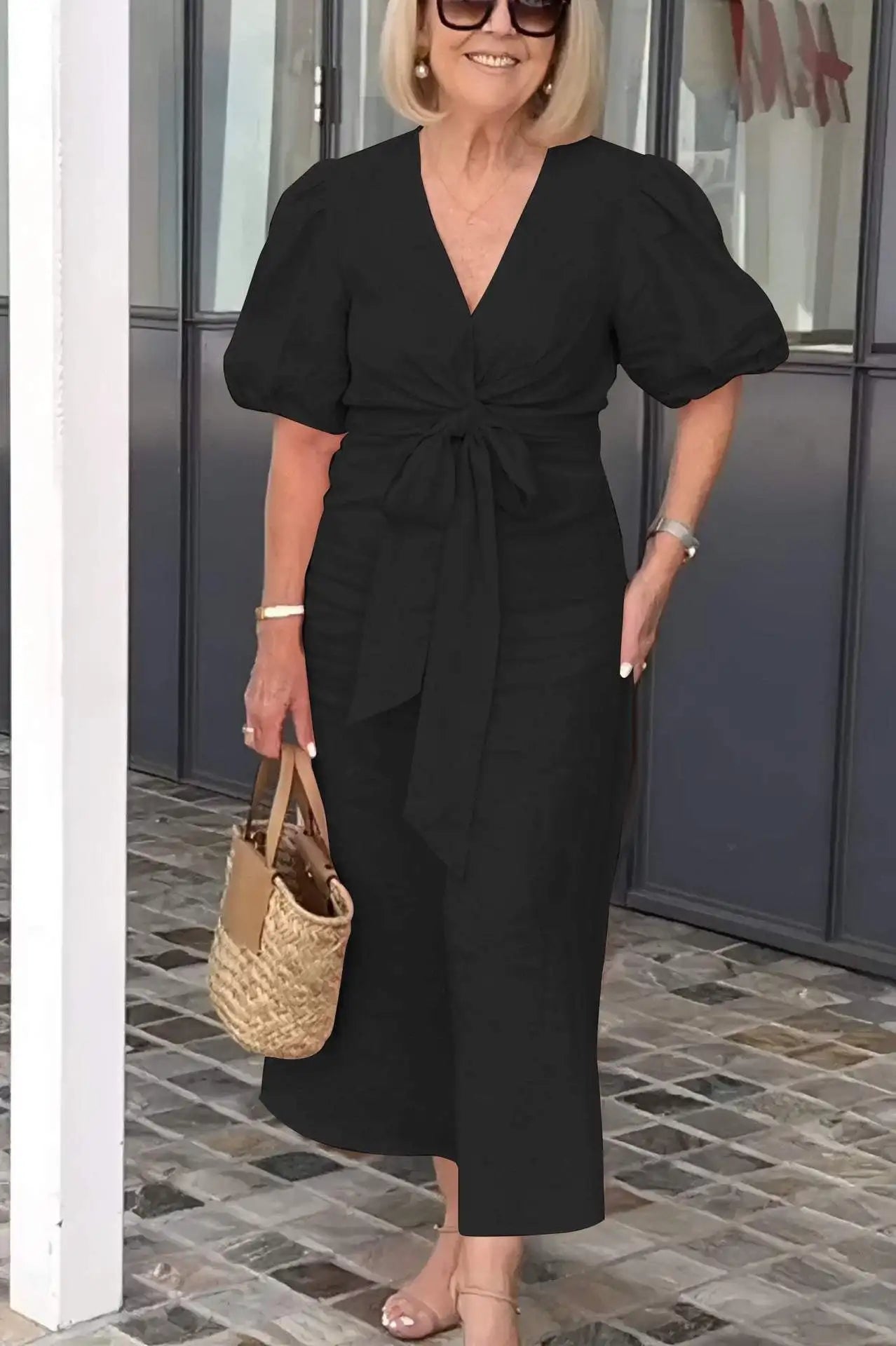 Shayla - Elegant V-Hals Kjole
