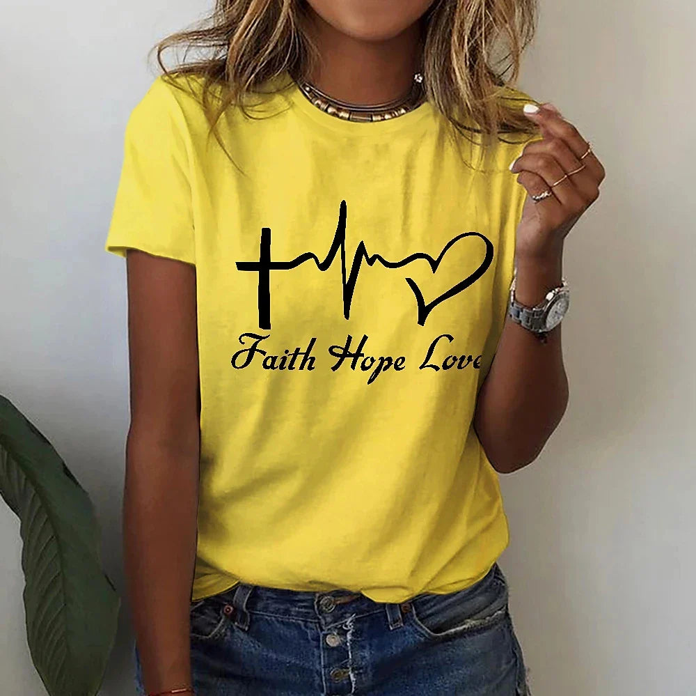 Clara - Elegant Kvinde T-Shirt