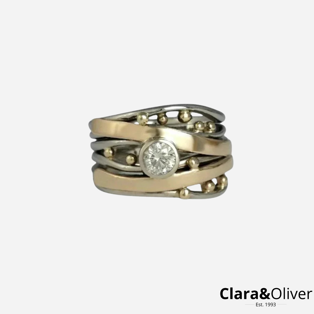 Deborah | Vintage Guld Ring Besat Med Zirkonium