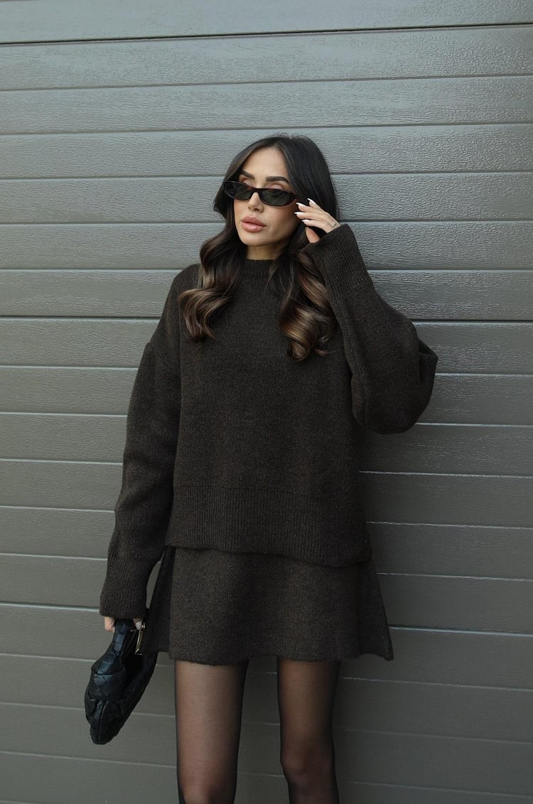 Estelle -Elegant sæt med sweater og nederdel